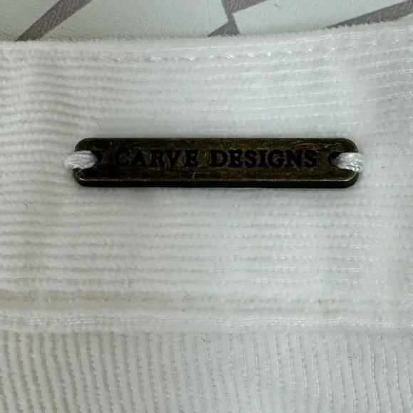 Carve Designs NWT Women’s White Cut Off Flat Front Shorts Size 14 - Picture 5 of 7